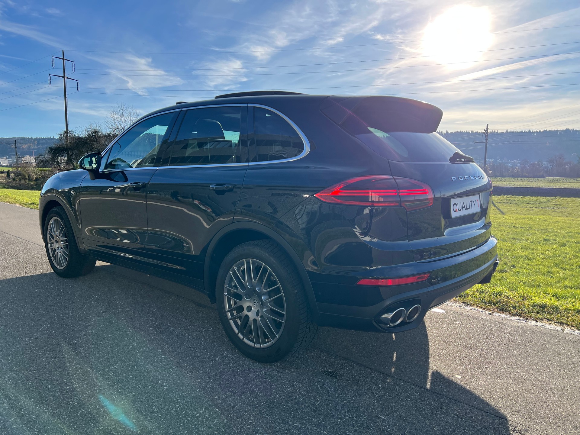 PORSCHE Cayenne Diesel 3.0 V6 TDI * Luftfederung *-image-9