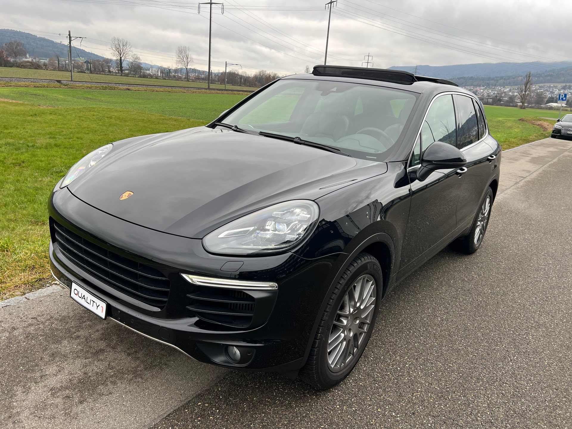 PORSCHE Cayenne Diesel 3.0 V6 TDI * Luftfederung *-image-3