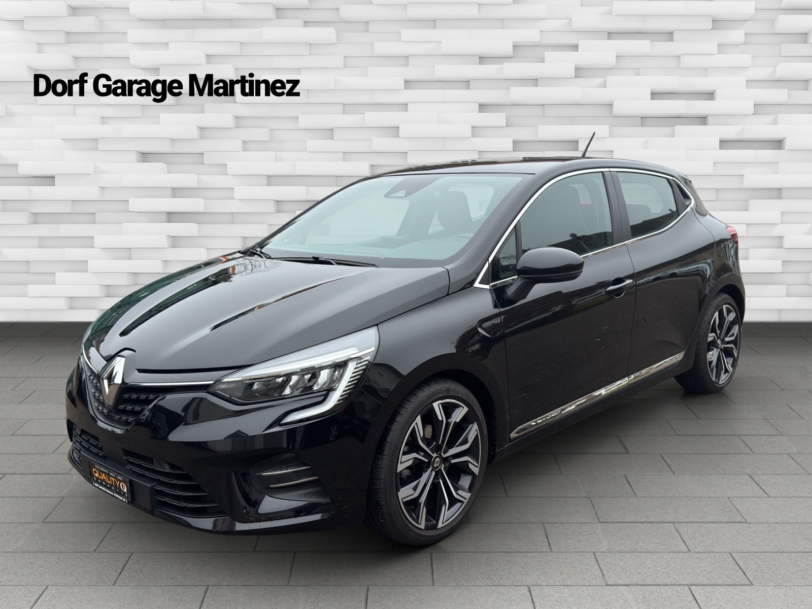 RENAULT Clio 1.0 Intens CVT-image-1
