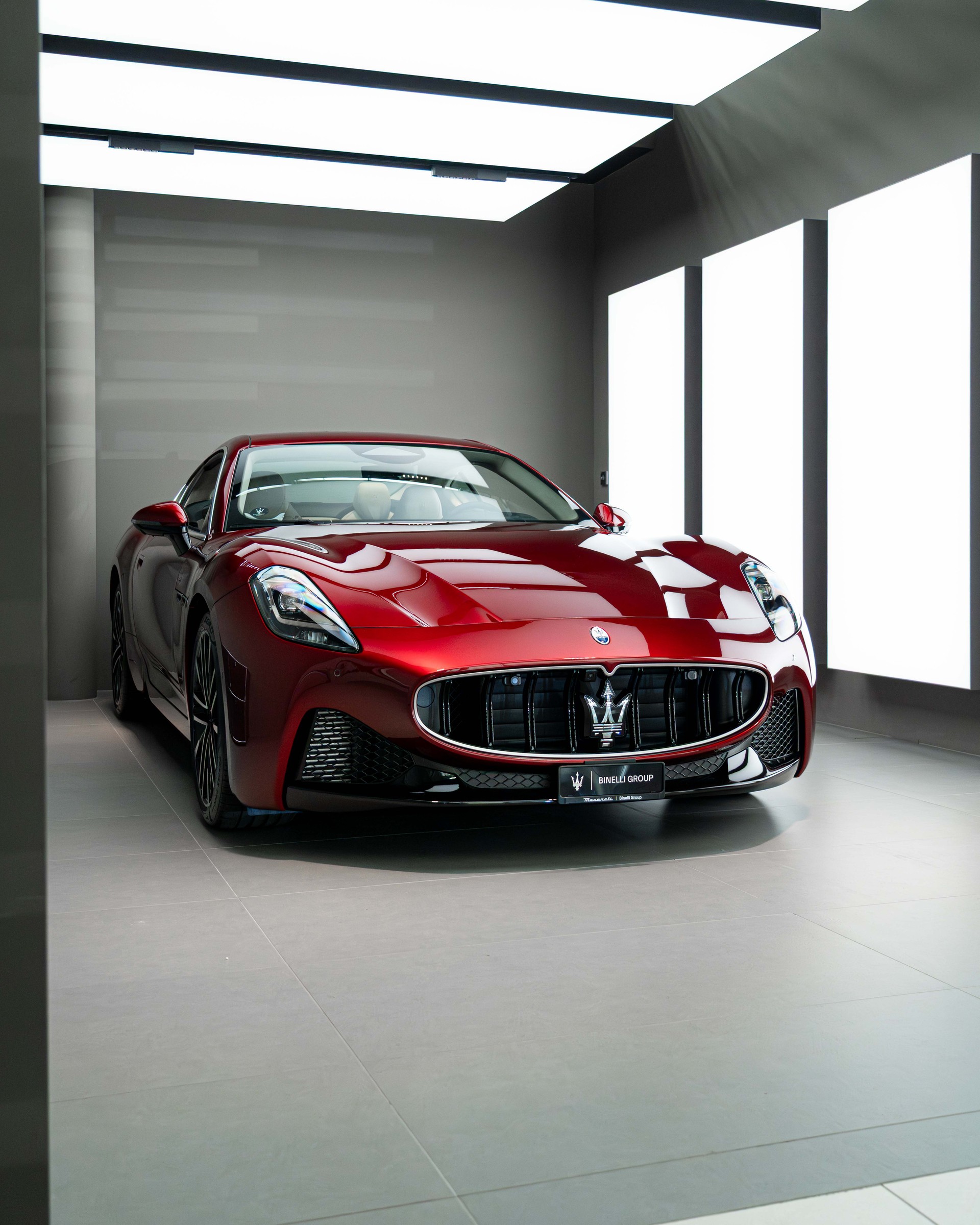 MASERATI GranTurismo Modena Automatica - Rosso Velluto FUORISERIE - 2.99% Leasing-showroom-element-1