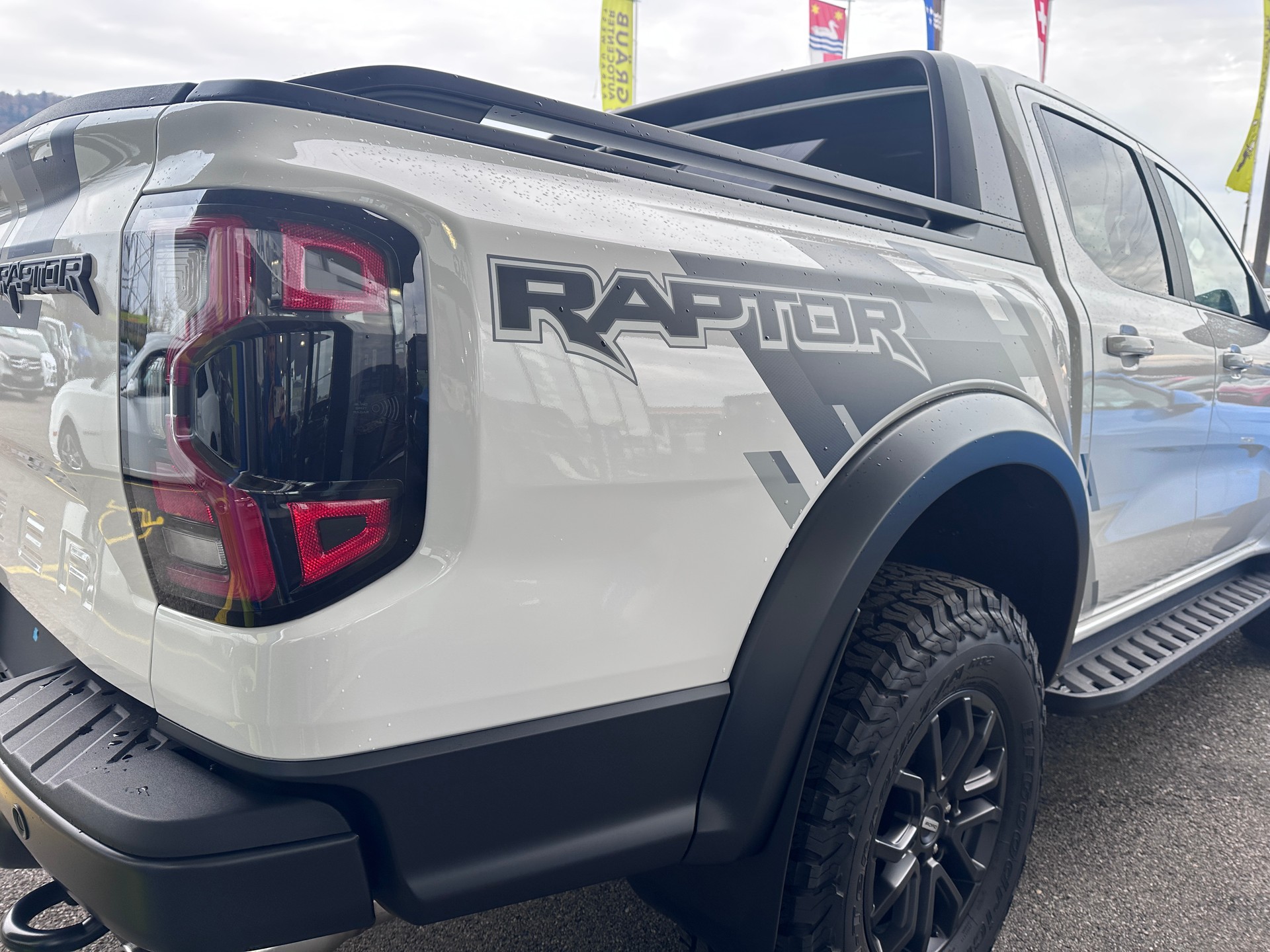 FORD Ranger Raptor 3.0 Eco Boost 4x4 A-image-8