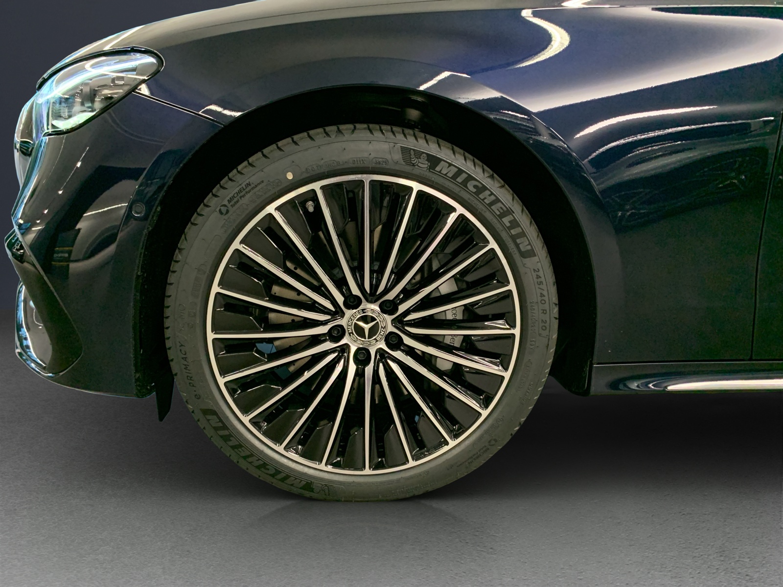 MERCEDES-BENZ E 300 e Berline 4MATIC EQ Hybrid-image-12