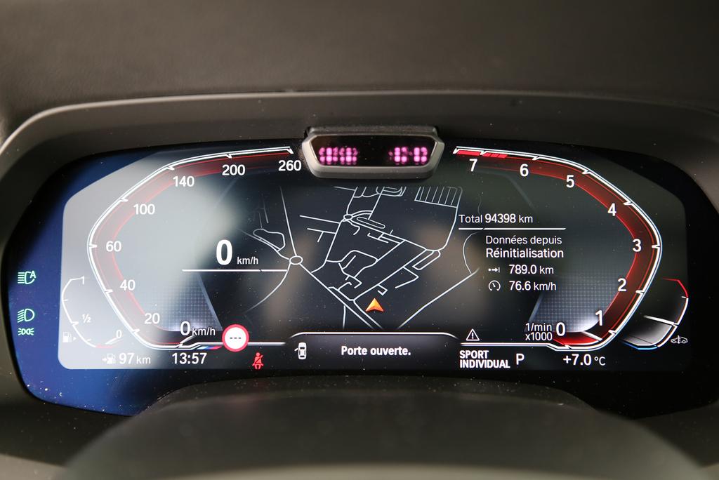 BMW X6 40i xDrive-image-17