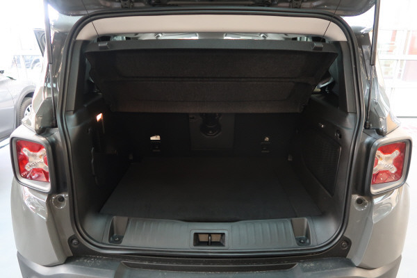 JEEP Renegade 1.3 PHEV Lim AWD-image-9