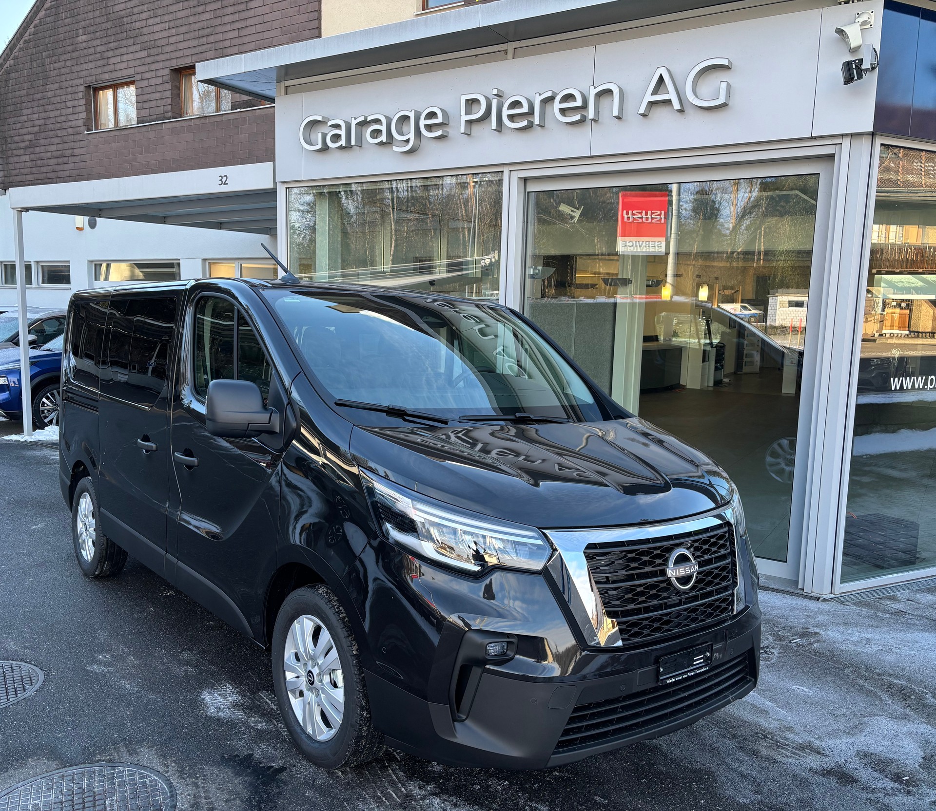 NISSAN Primastar 170 AT9 L1 H1 Tekna 9Plätzer