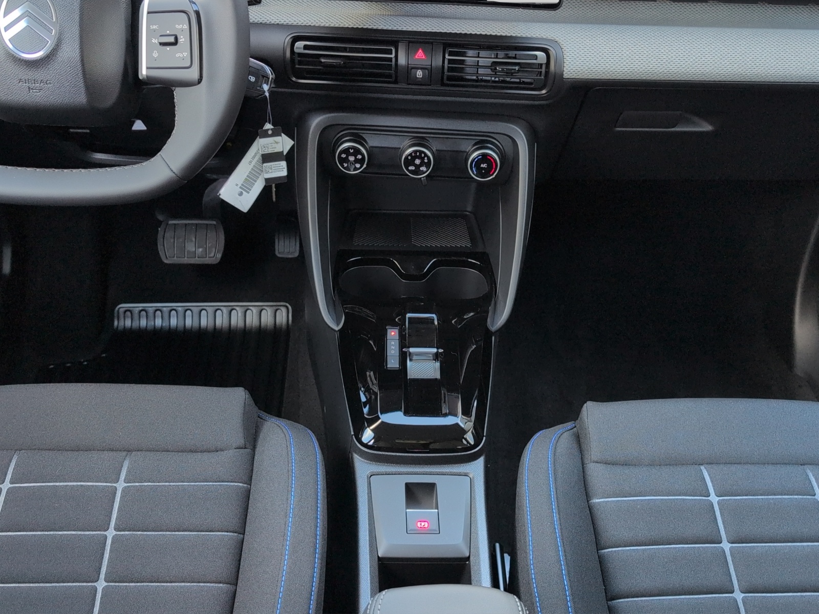 CITROEN C3 1.2i MHEV Tonic DCS6 / Dach schwarz / limitierte Serie / 5 Jahre CH-Herstellergarantie-image-12