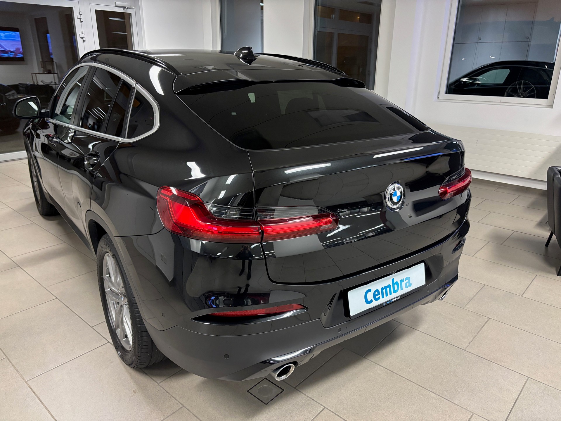BMW X4 xDrive 48V 20d Steptronic-image-3
