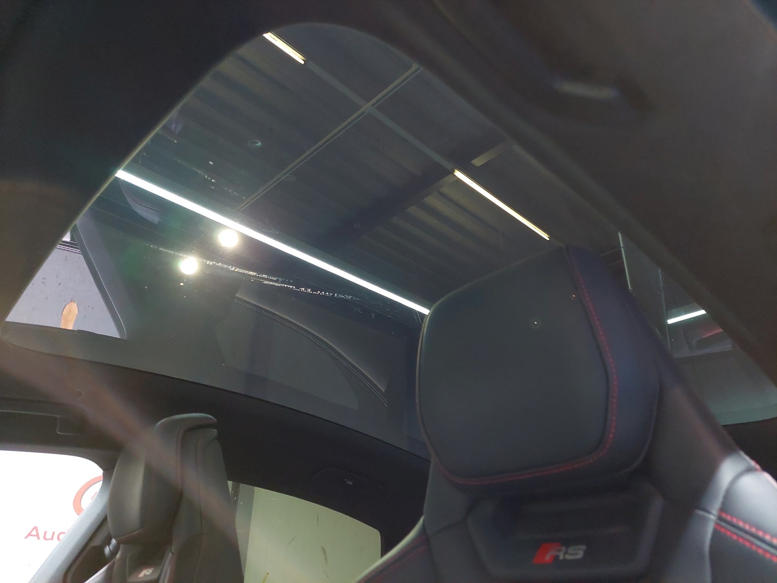 AUDI RS e-tron GT quattro-image-11