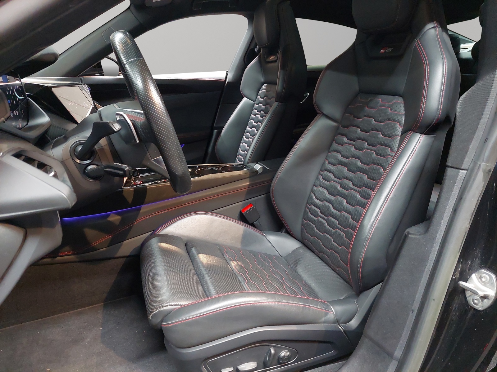 AUDI RS e-tron GT quattro-image-5