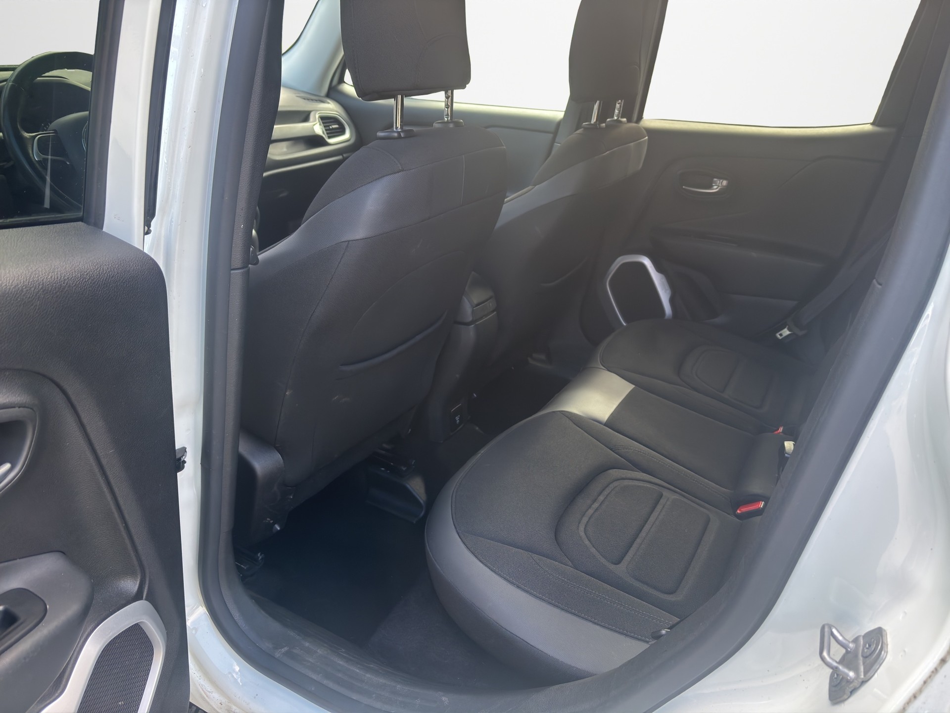 JEEP Renegade 2.0 CRD Limited AWD + Low Range 9ATX-image-10