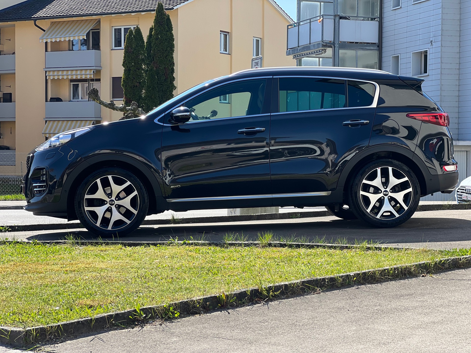 KIA Sportage 1.6 T-GDi Style GT Line 4WD Automat-image-4