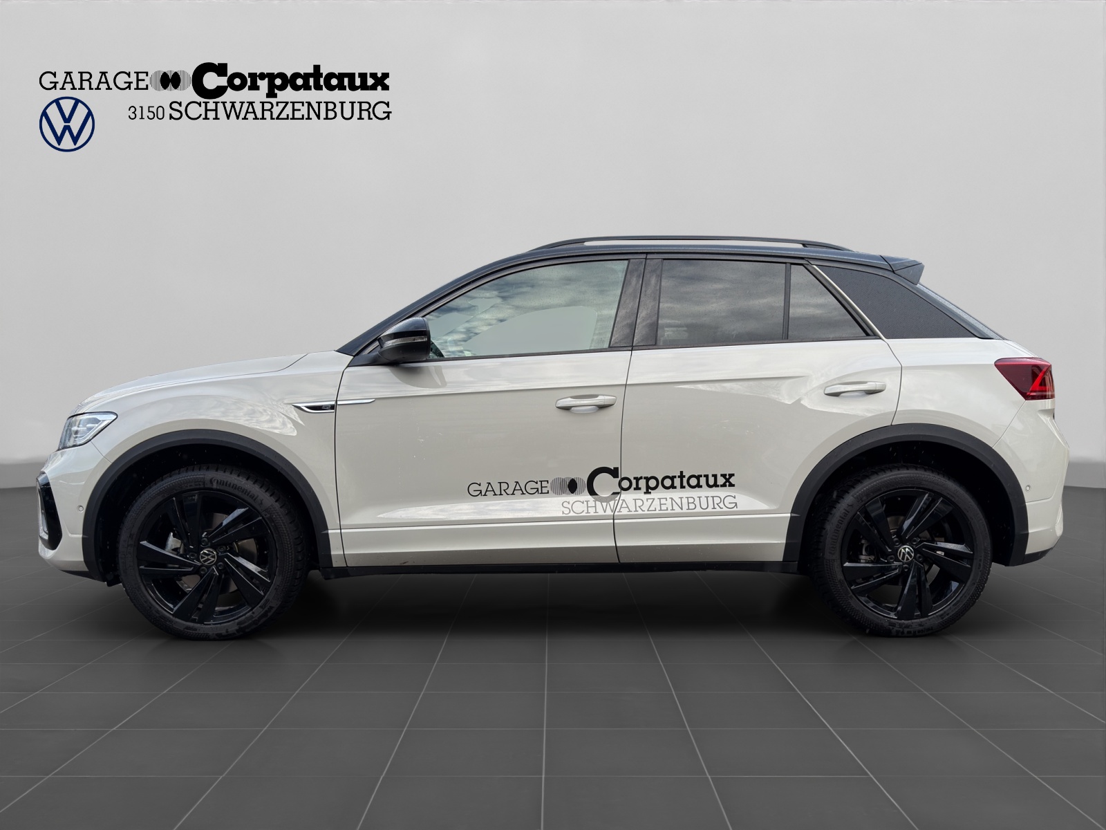 VW T-Roc 2.0 TSI R-Line DSG 4Motion-image-2