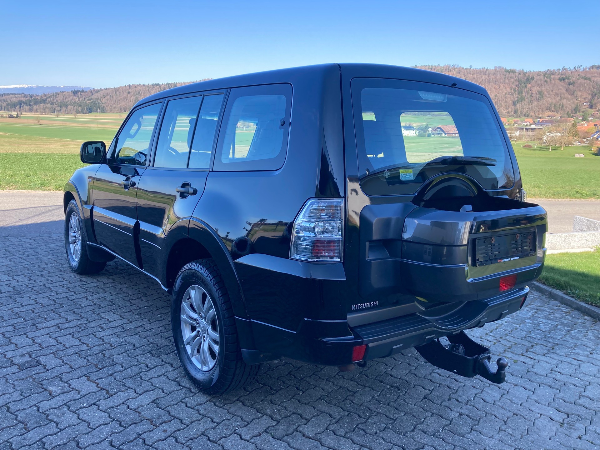 MITSUBISHI Pajero 3.2 DI-D Value Automatic-image-3