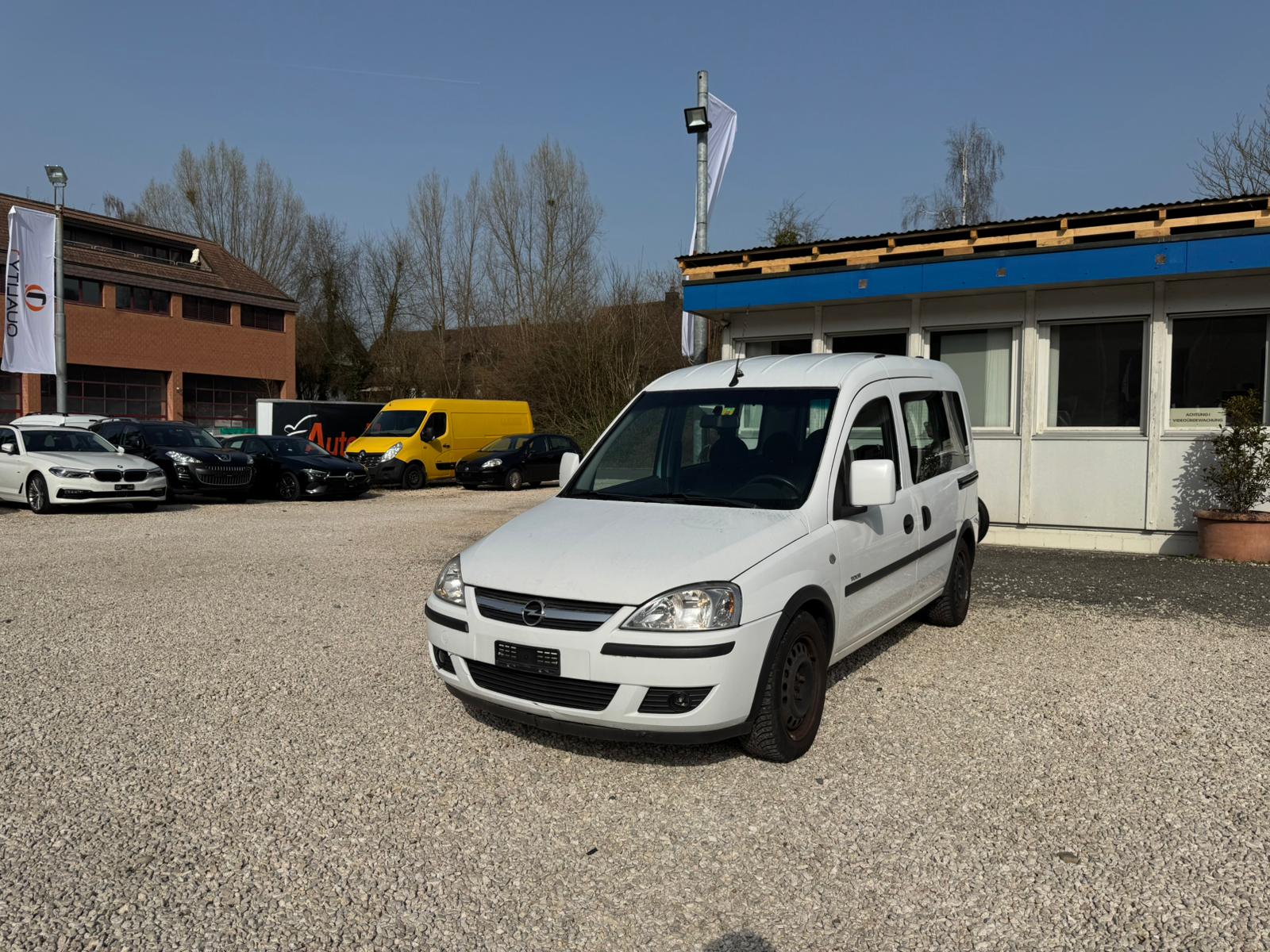 OPEL Combo 1.6 CNG Enjoy-image-1