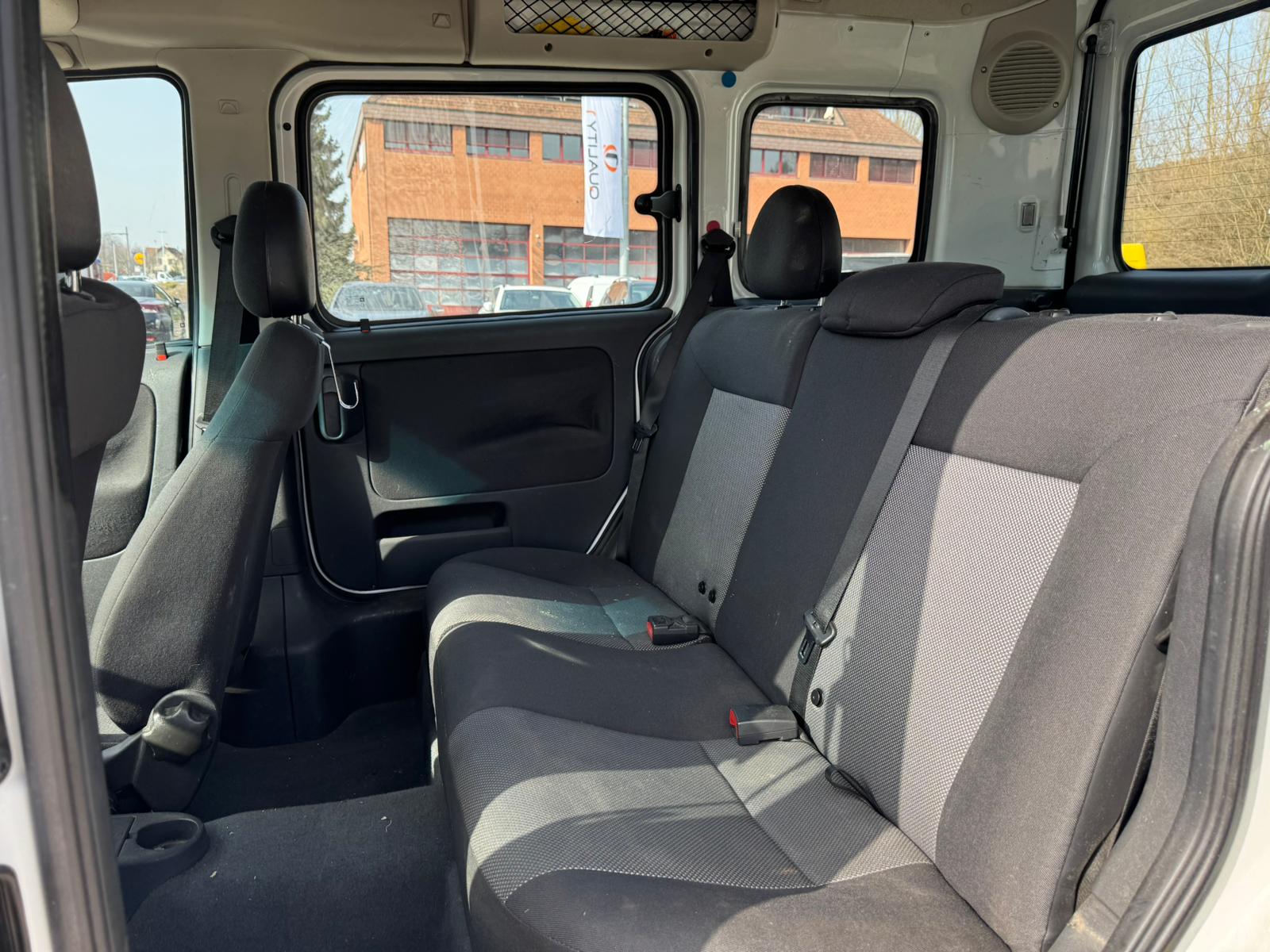 OPEL Combo 1.6 CNG Enjoy-image-5