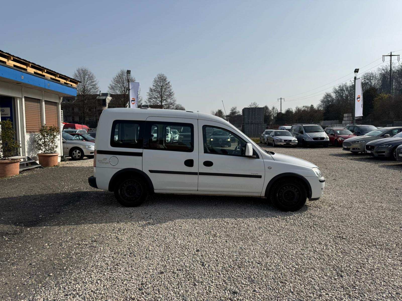 OPEL Combo 1.6 CNG Enjoy-image-3