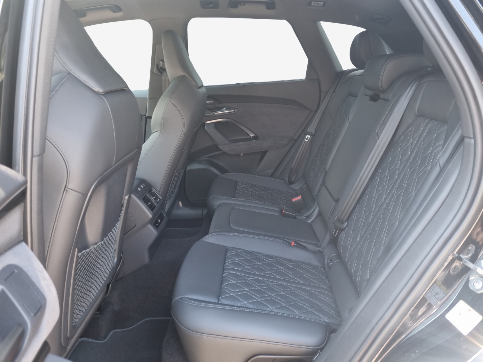 AUDI SQ5 TFSI quattro S-tronic-image-11