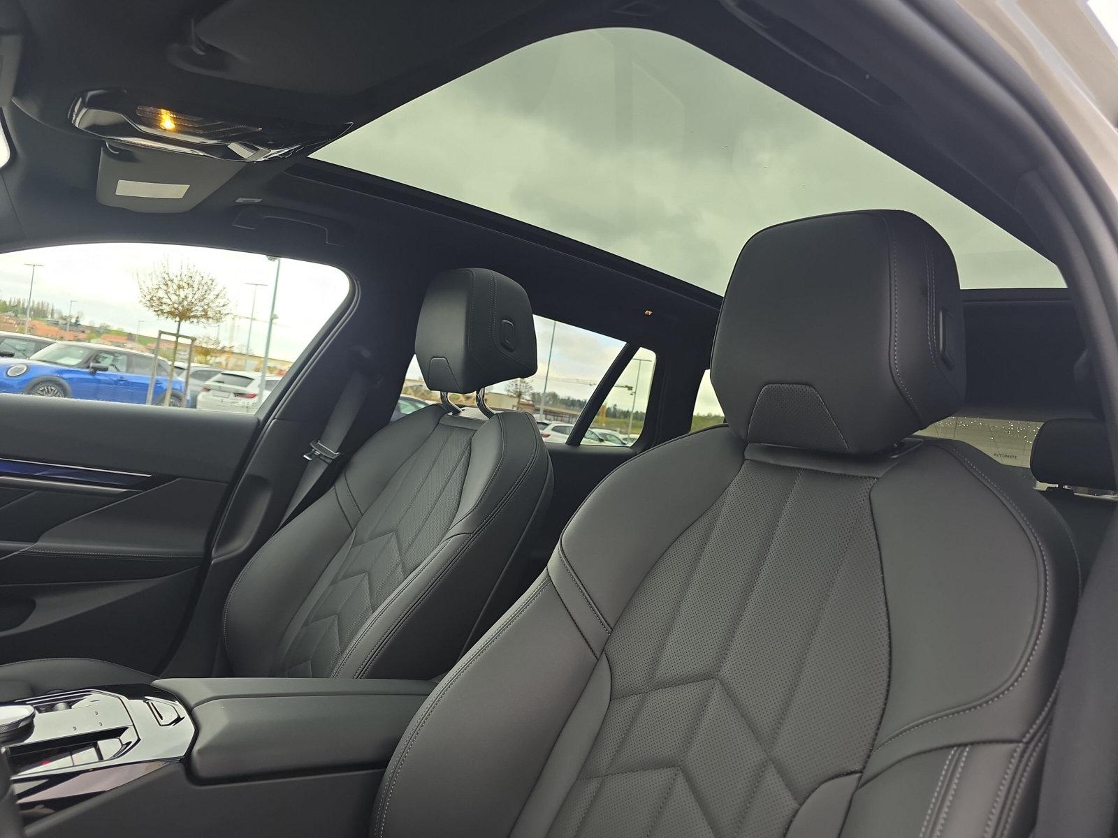 BMW 520d M Sport xDrive Touring G61 (CH) AHK 2.0T-image-21