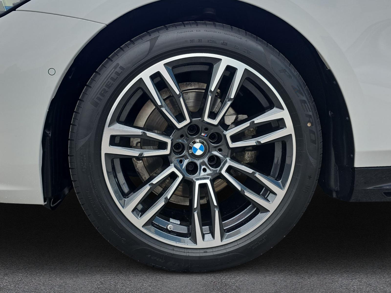 BMW 520d M Sport xDrive Touring G61 (CH) AHK 2.0T-image-8