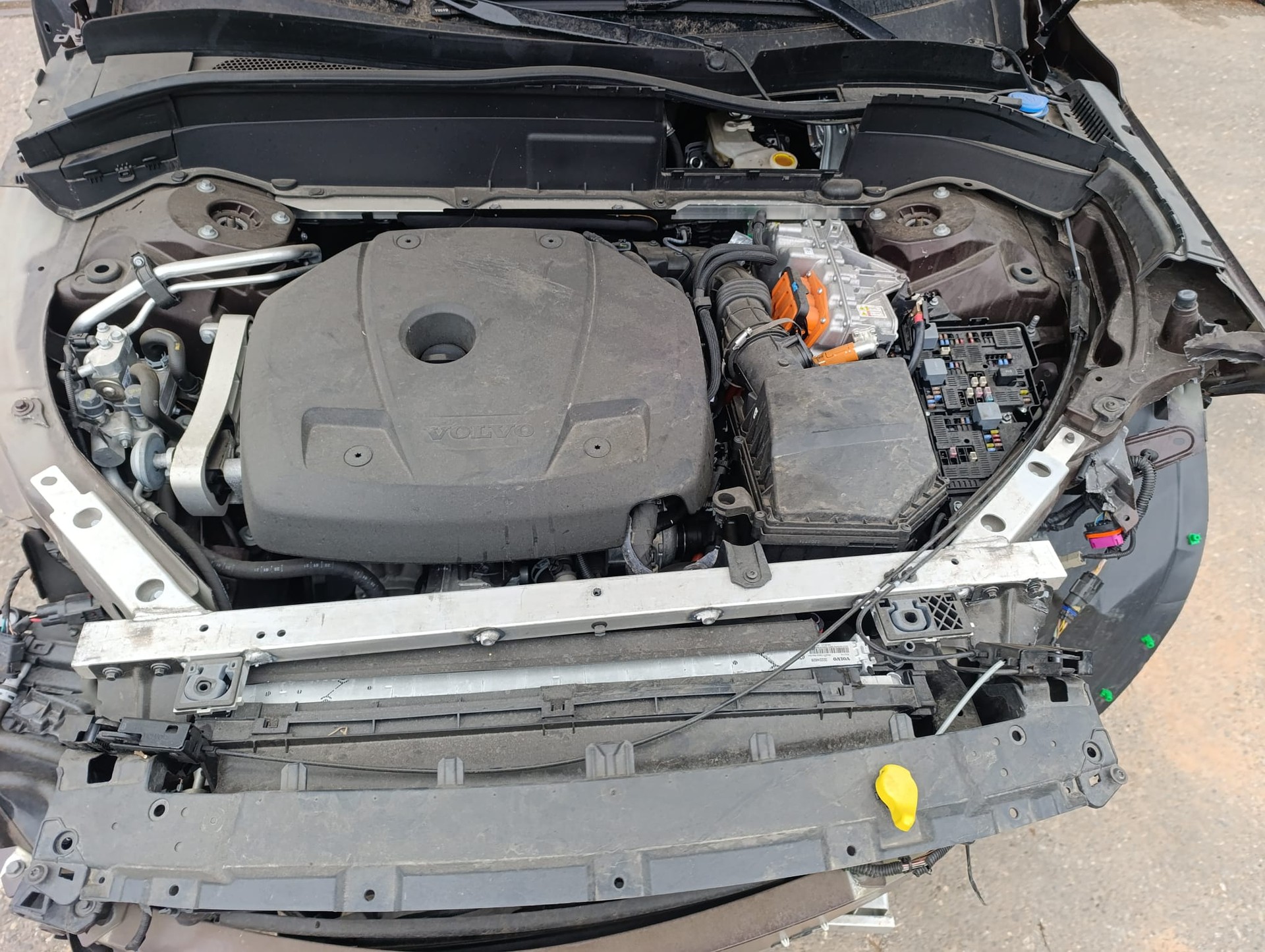 VOLVO XC90 T8 eAWD Inscription Geartronic-image-3