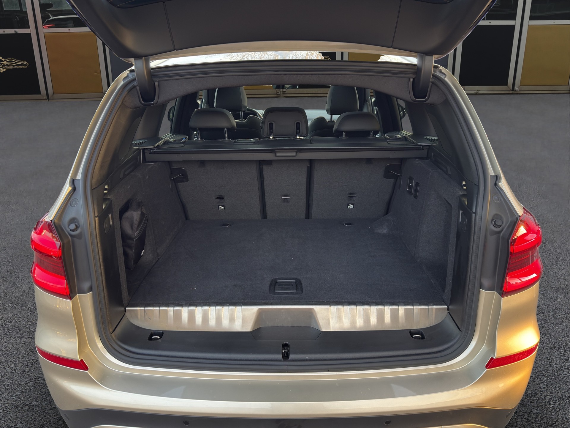BMW X3 30e xDrive SAG-image-14