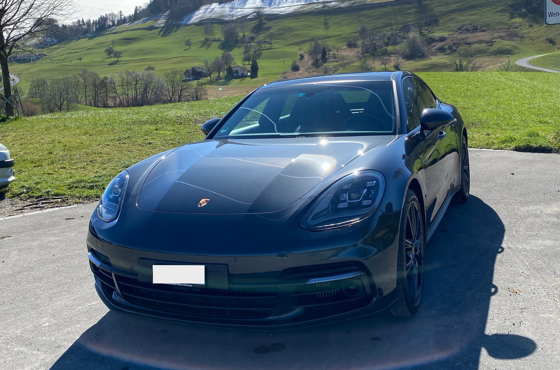 PORSCHE Panamera 4 E-Hybrid PDK-image-3