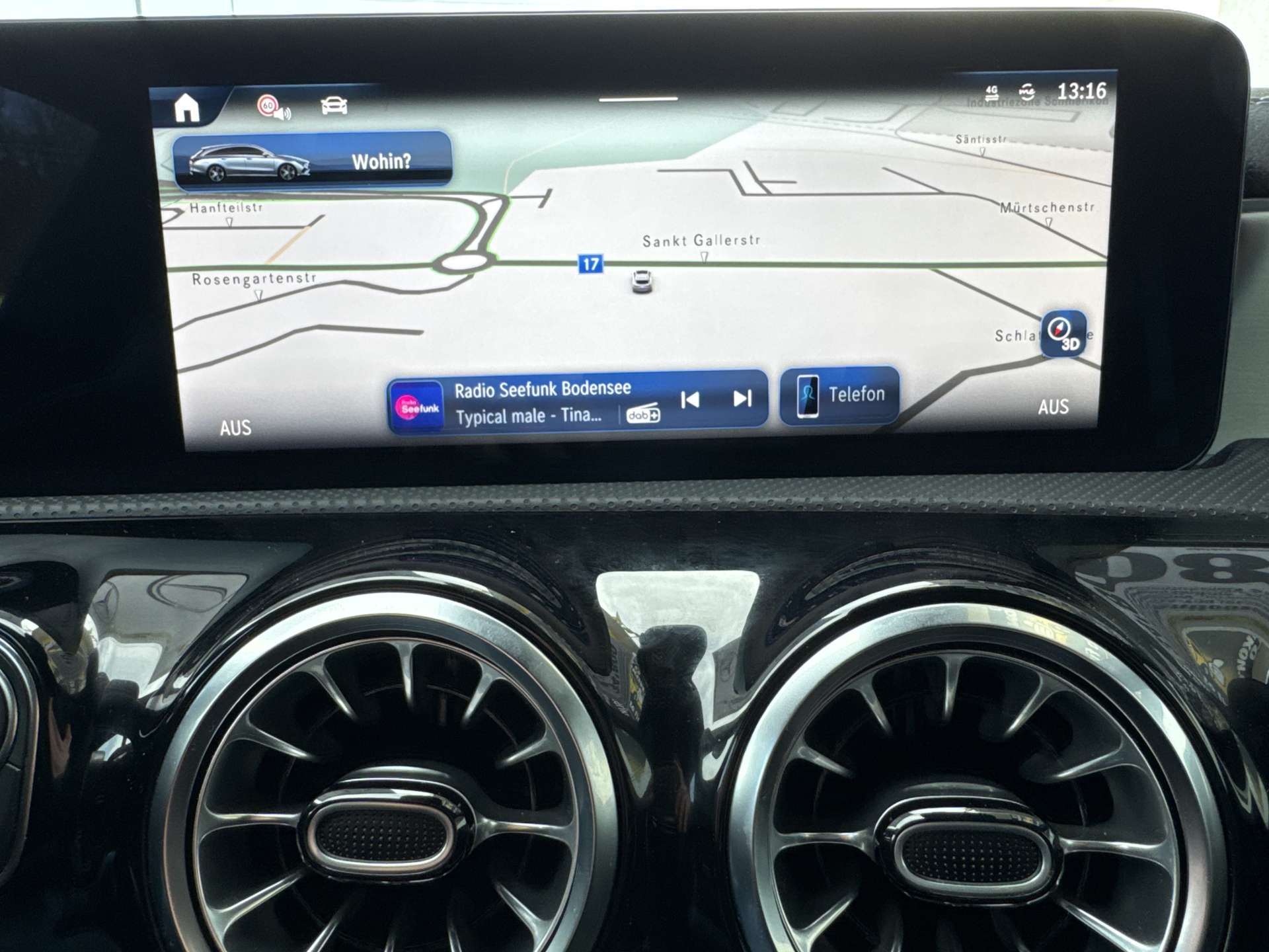 MERCEDES-BENZ CLA Shooting Brake 200 AMG Line Advanced Plus DCT-Automat-image-1