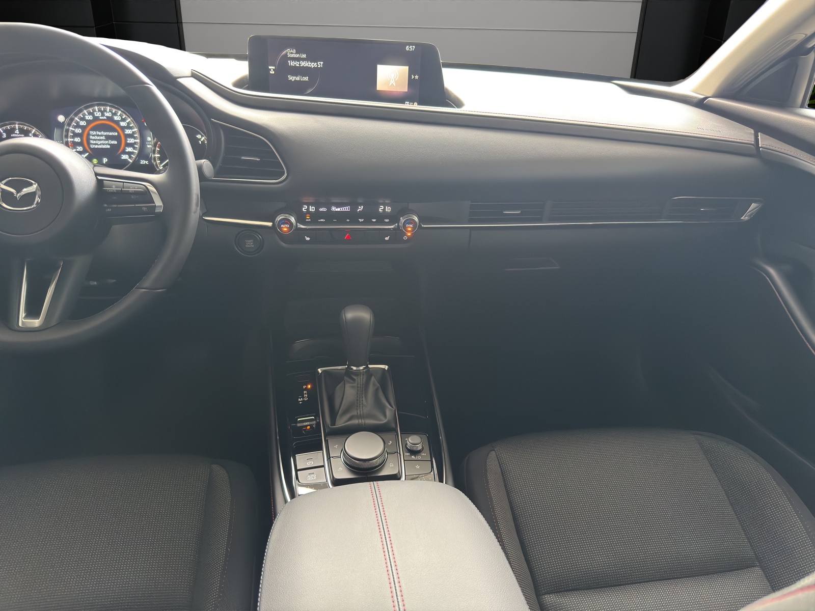MAZDA CX-30 SKYACTIV-X 186 M Hybrid Homura AWD AT-image-13