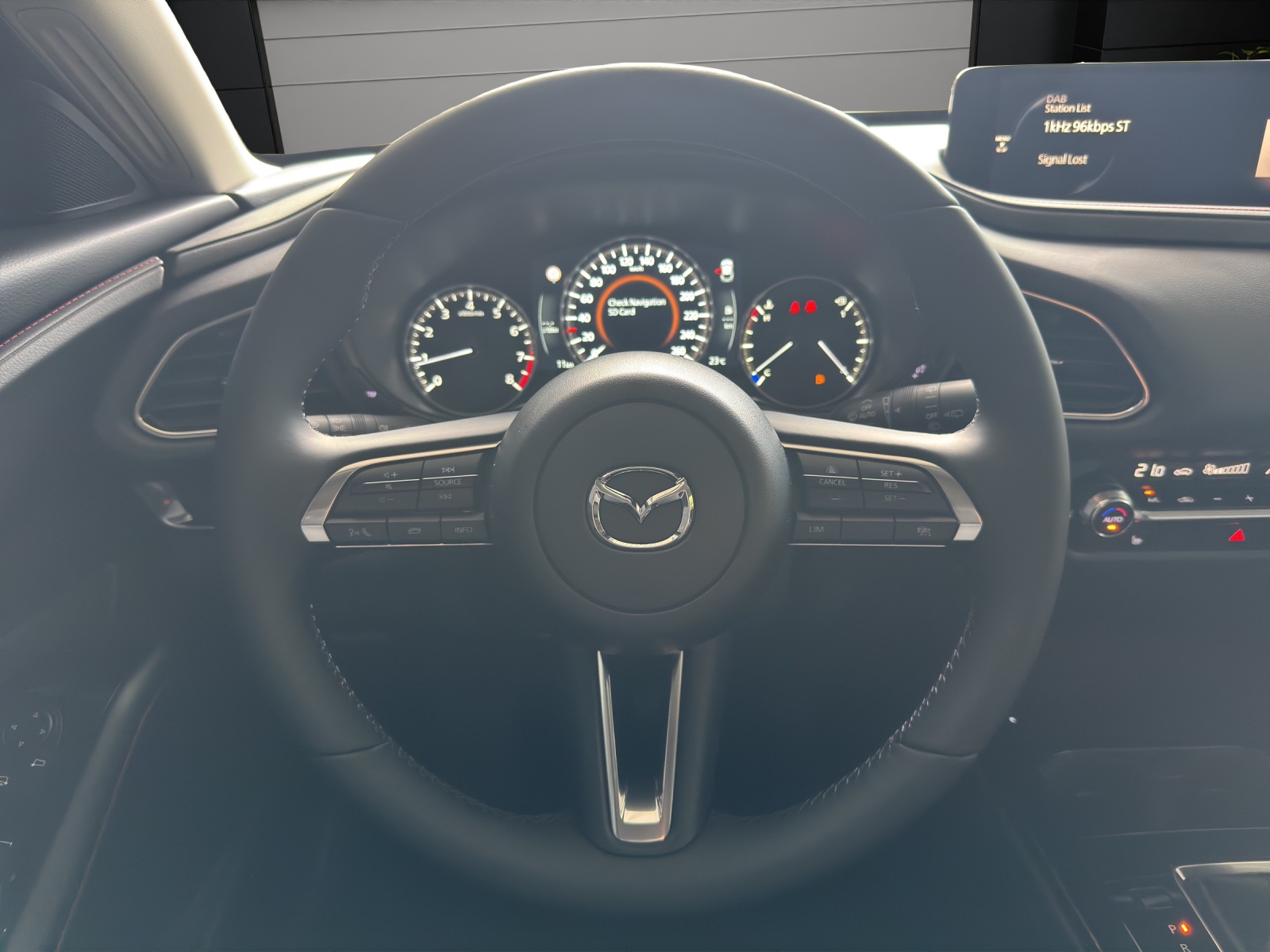 MAZDA CX-30 SKYACTIV-X 186 M Hybrid Homura AWD AT-image-12