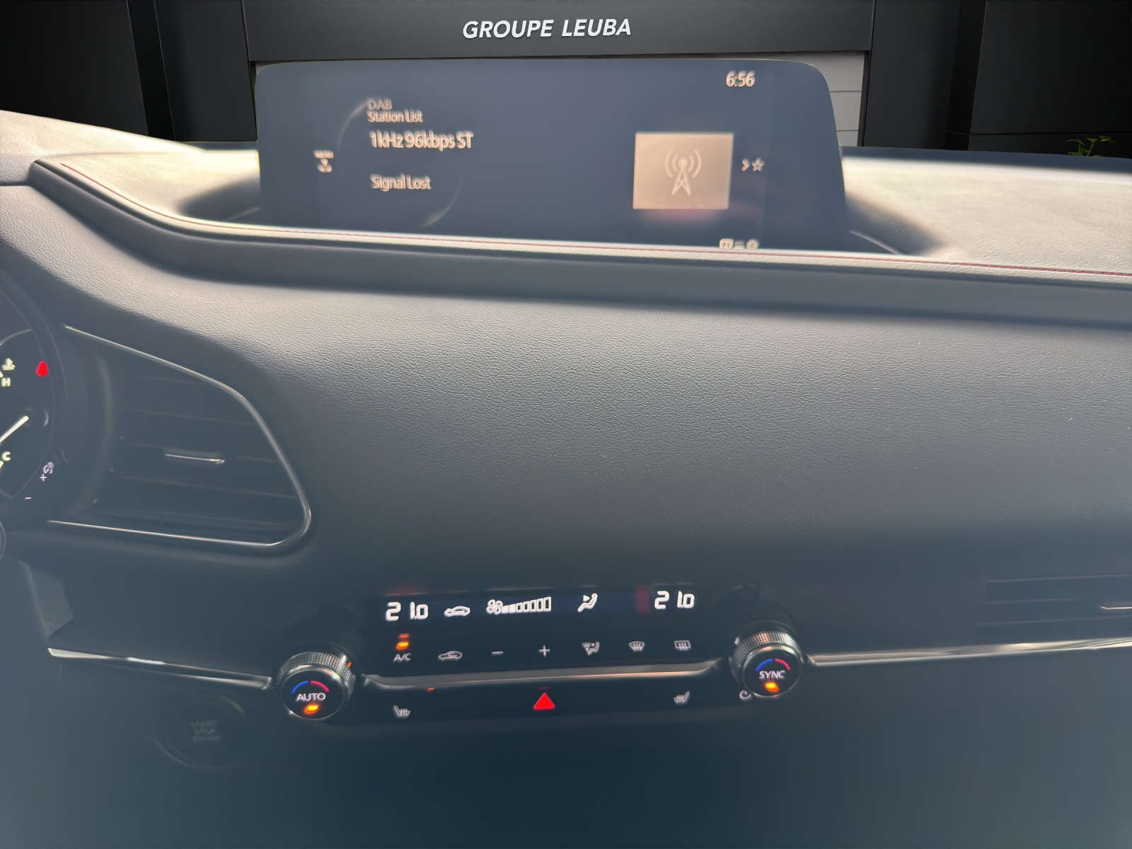 MAZDA CX-30 SKYACTIV-X 186 M Hybrid Homura AWD AT-image-11