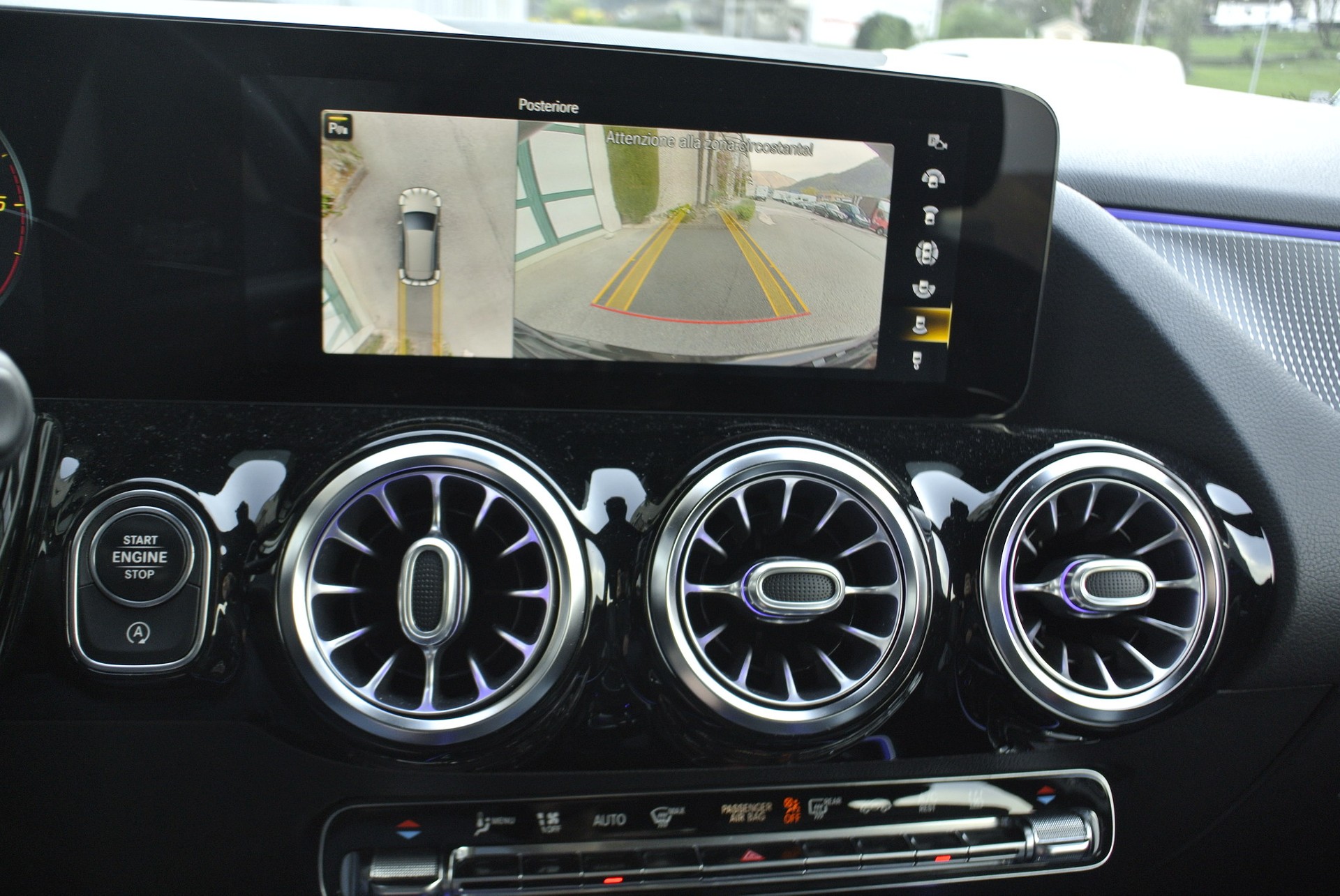 MERCEDES-BENZ B 220 d 4Matic Style 8G-DCT-image-11