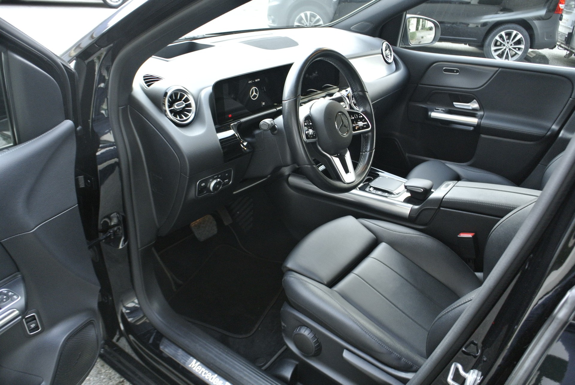 MERCEDES-BENZ B 220 d 4Matic Style 8G-DCT-image-26