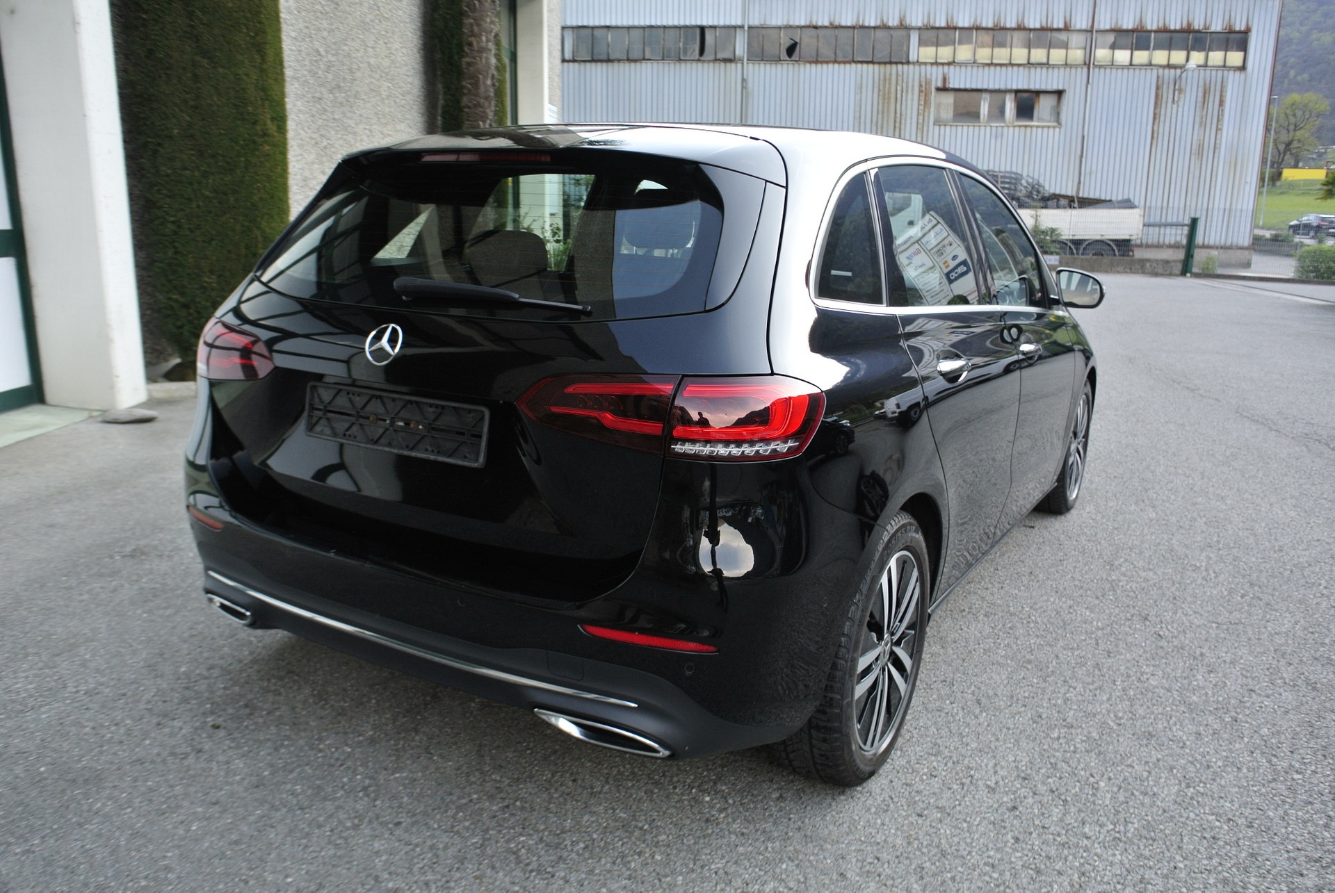 MERCEDES-BENZ B 220 d 4Matic Style 8G-DCT-image-18