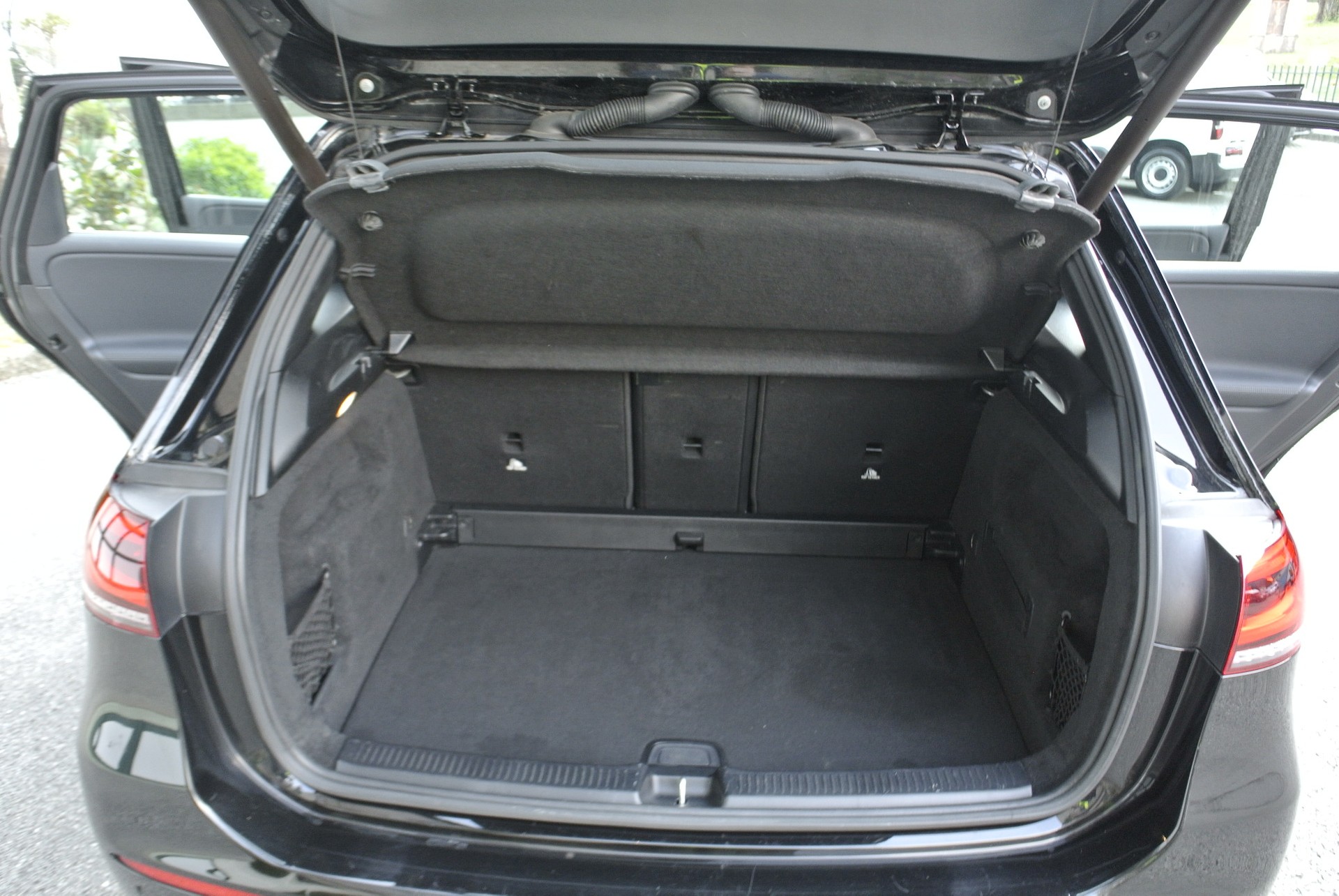 MERCEDES-BENZ B 220 d 4Matic Style 8G-DCT-image-6