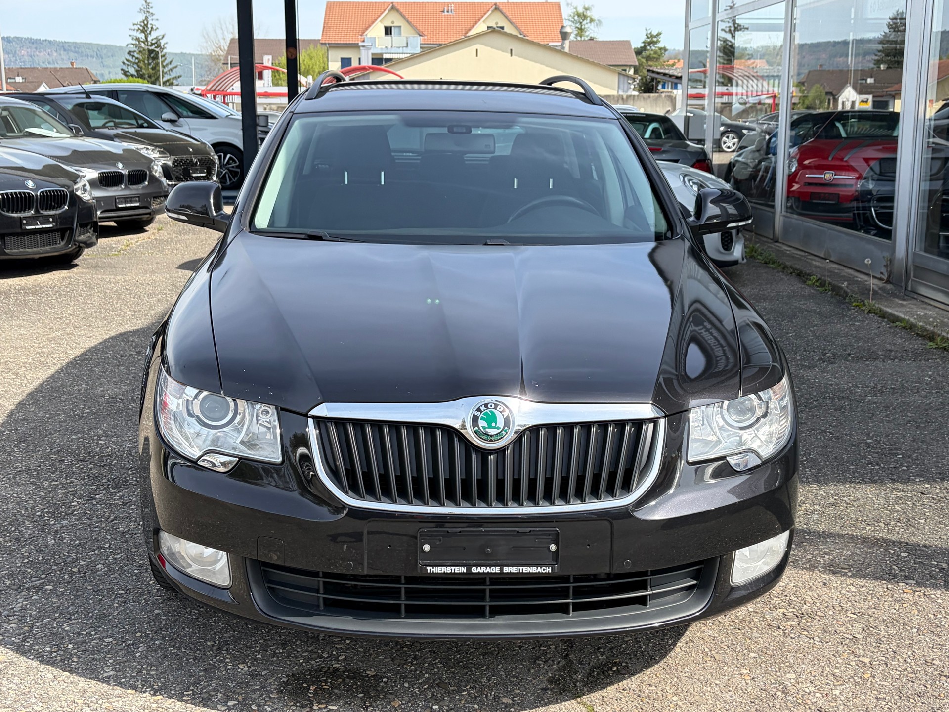SKODA Superb Combi 2.0 TDi Ambition DSG-image-1