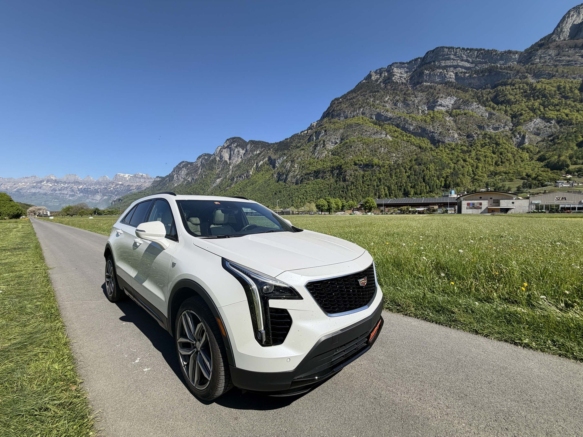 CADILLAC XT4 2.0 TD Executive Nappa AWD-image-1
