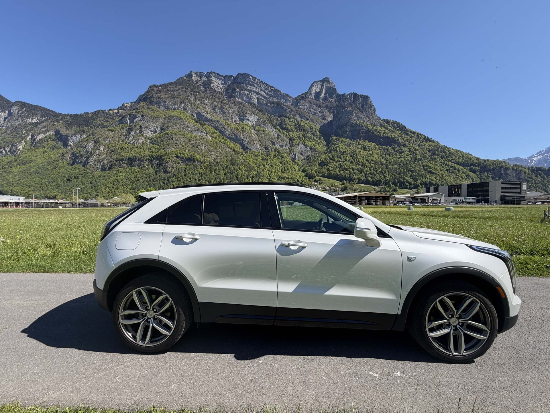 CADILLAC XT4 2.0 TD Executive Nappa AWD-image-8