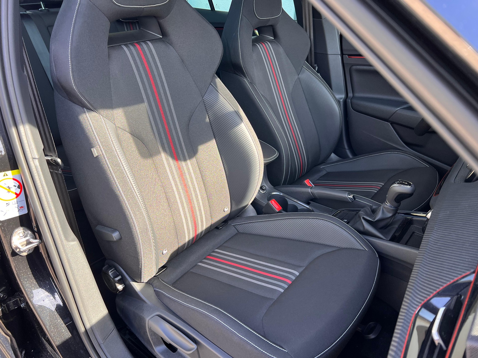 SKODA Kamiq 1.0 TSI Monte Carlo DSG-image-14