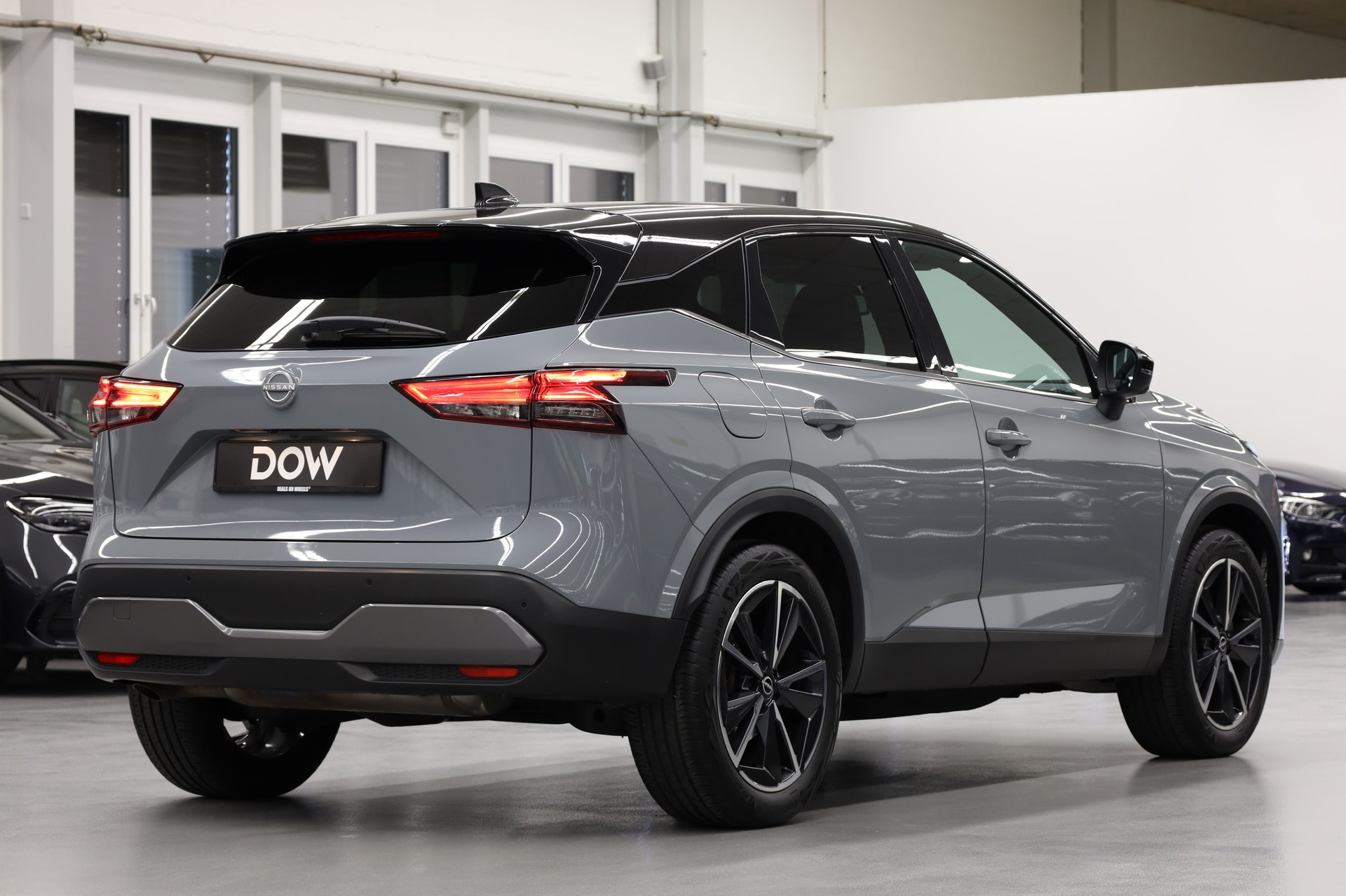 NISSAN Qashqai 1.3 DIG-T Tekna 4x4-image-5