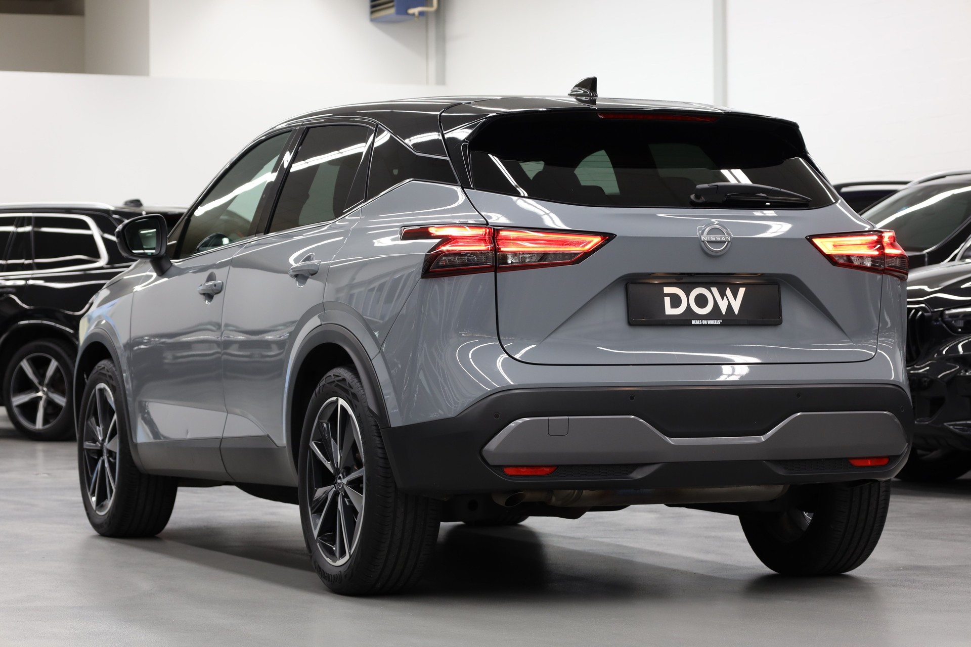 NISSAN Qashqai 1.3 DIG-T Tekna 4x4-image-6