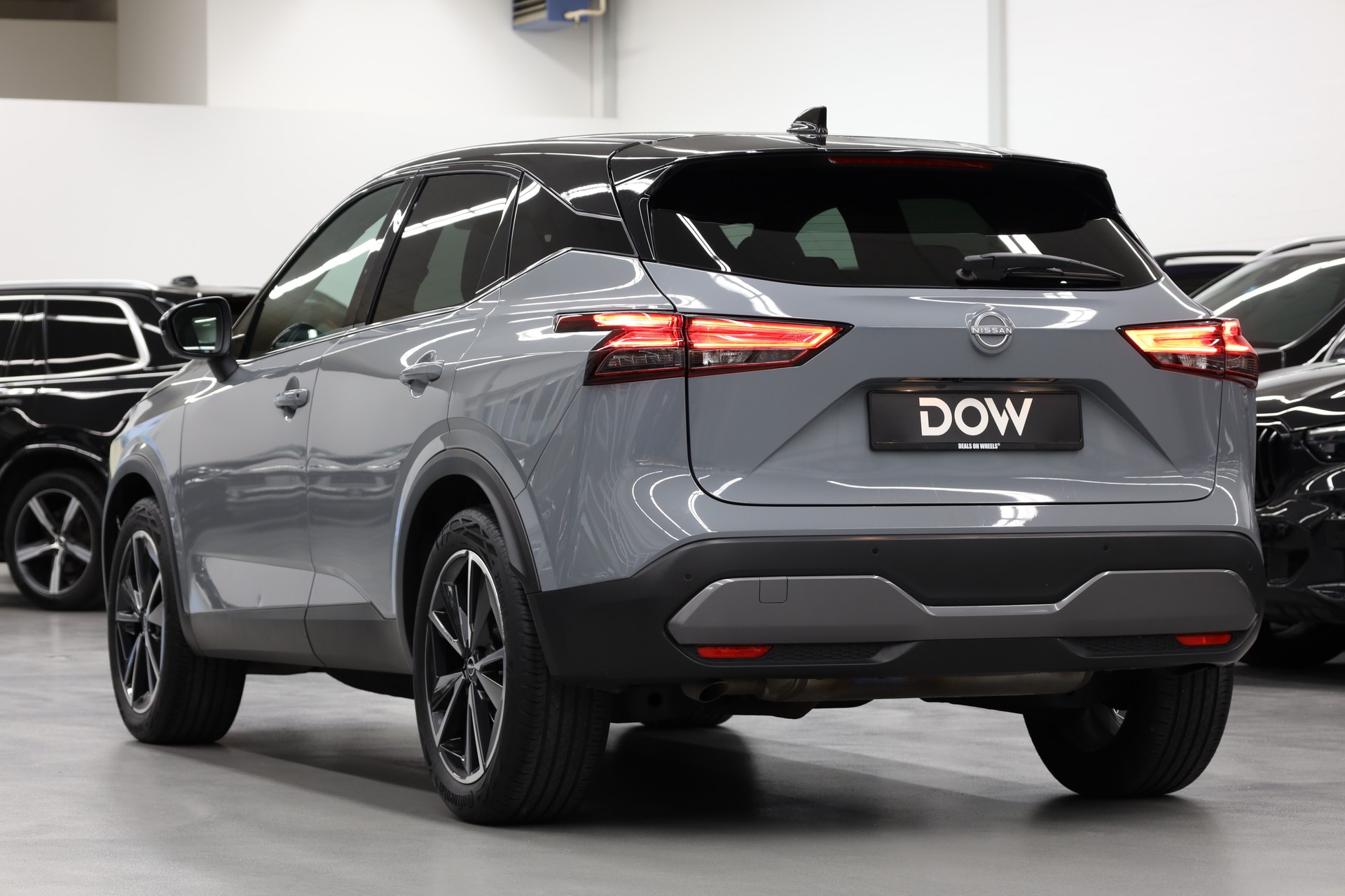 NISSAN Qashqai 1.3 DIG-T Tekna 4x4-image-6