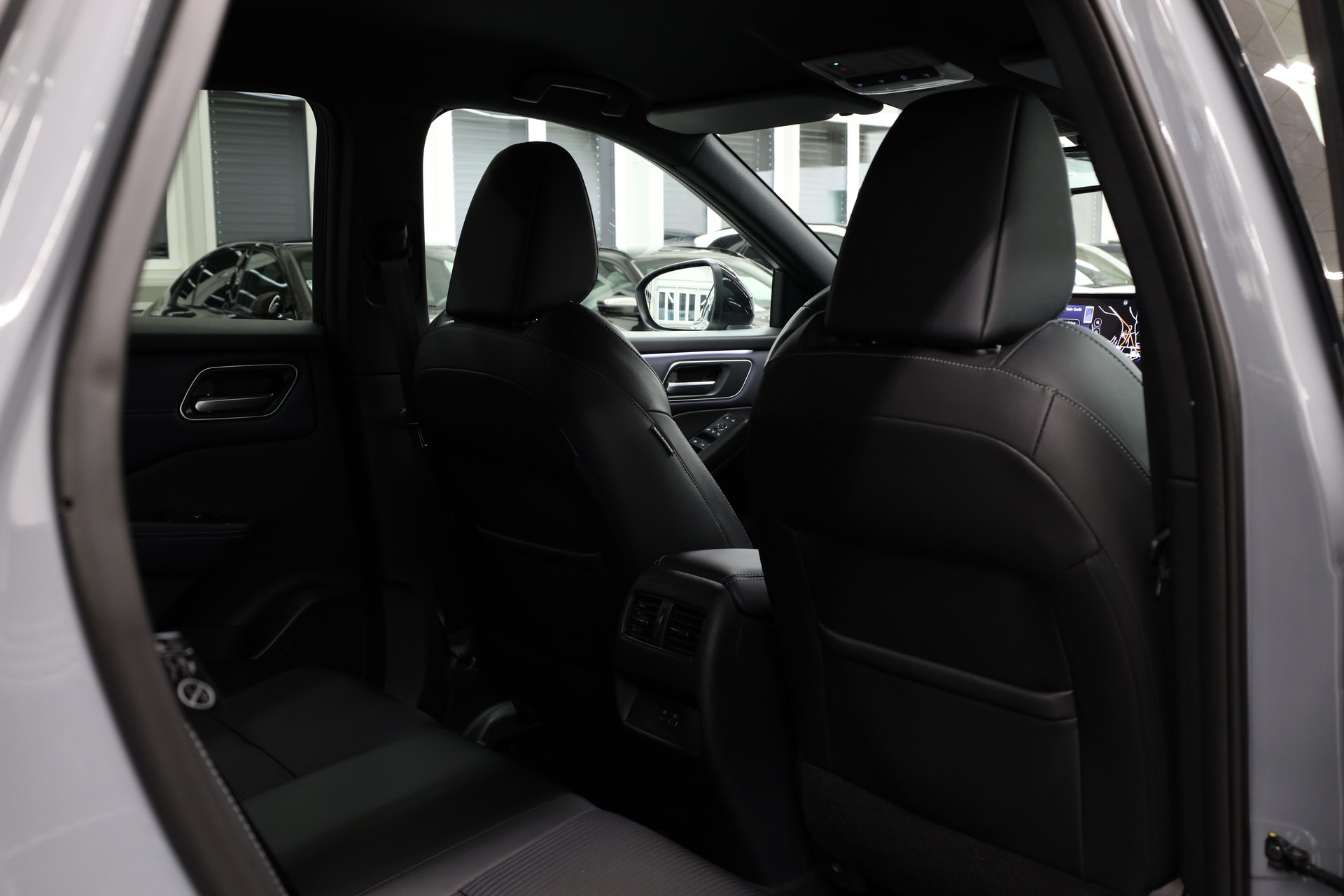 NISSAN Qashqai 1.3 DIG-T Tekna 4x4-image-25