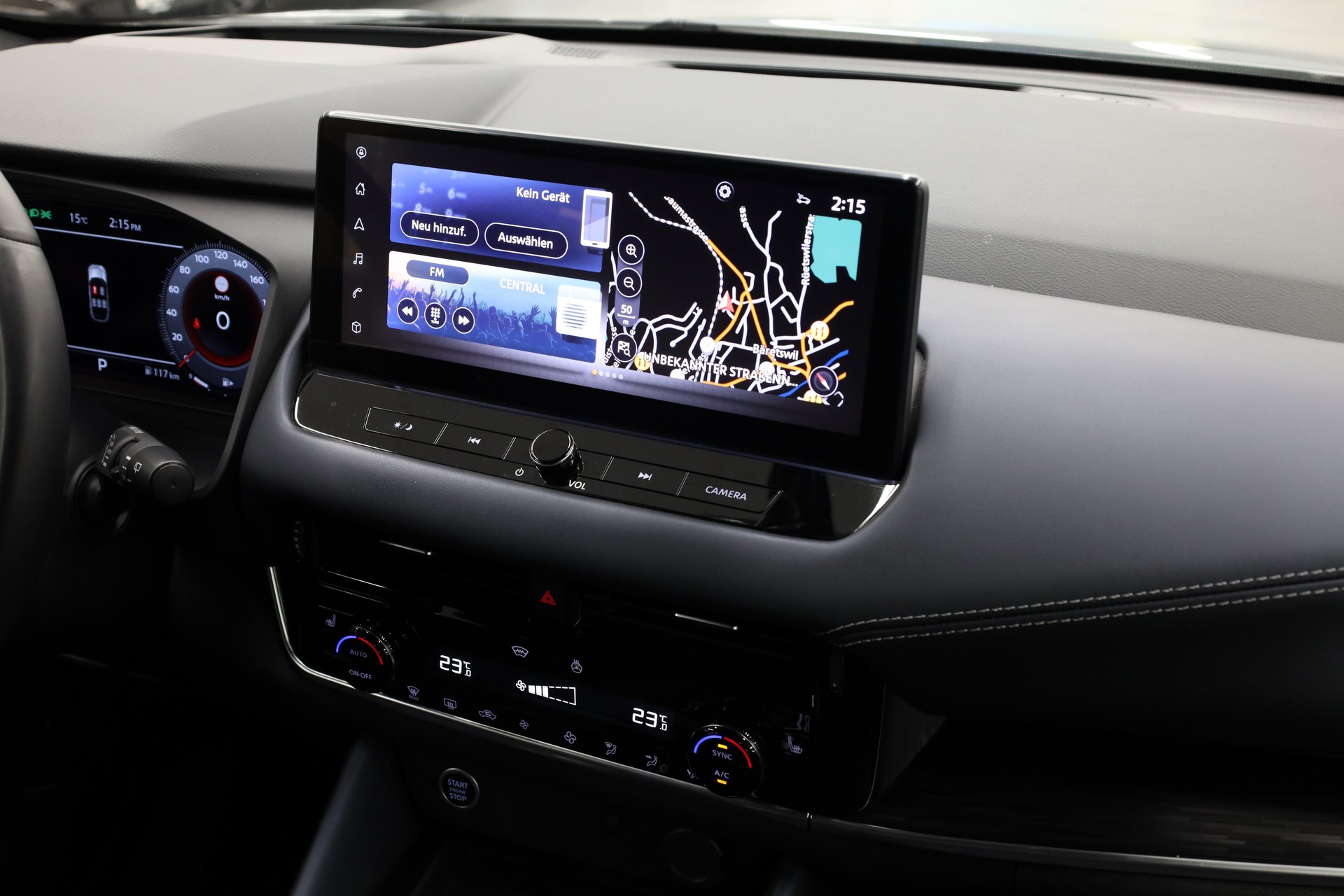 NISSAN Qashqai 1.3 DIG-T Tekna 4x4-image-19