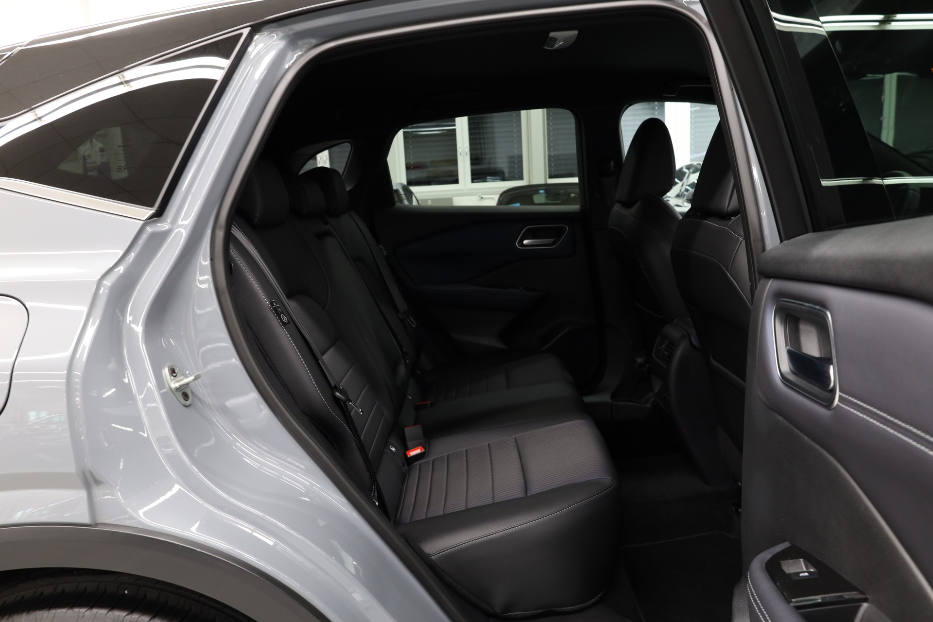 NISSAN Qashqai 1.3 DIG-T Tekna 4x4-image-26