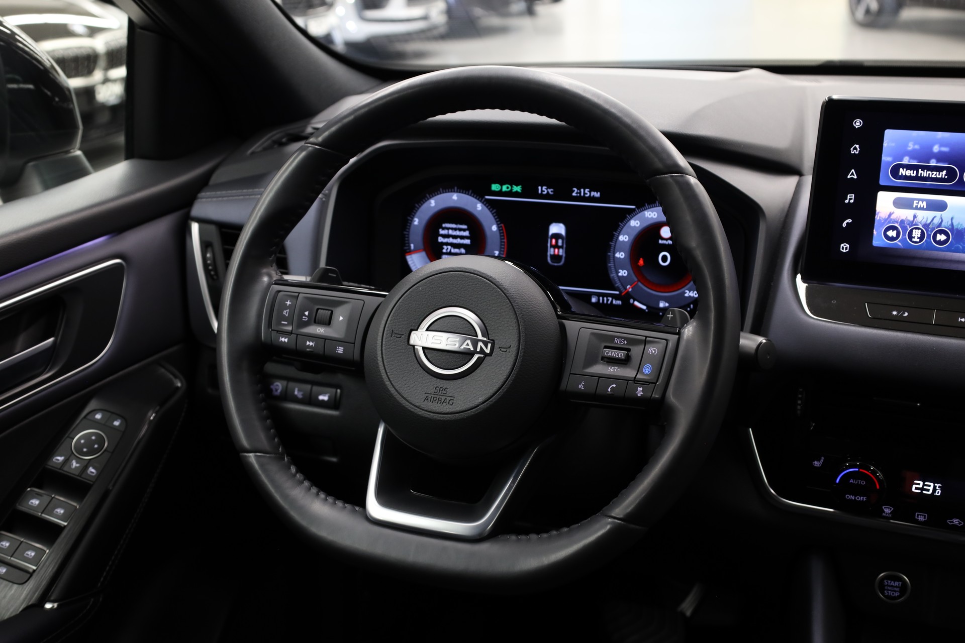 NISSAN Qashqai 1.3 DIG-T Tekna 4x4-image-18