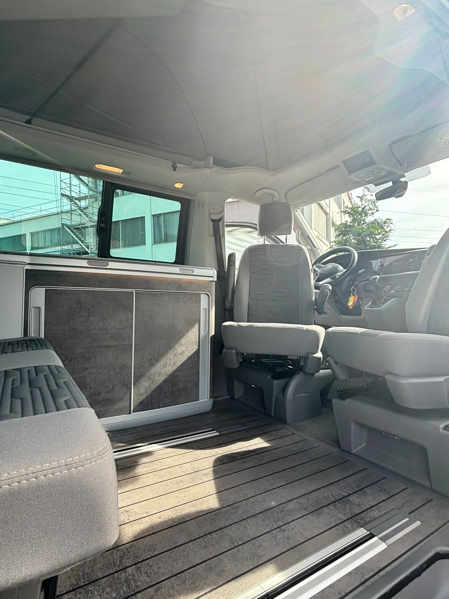 VW T6.1 California 2.0 TDI Ocean Liberty 4Motion DSG-image-9