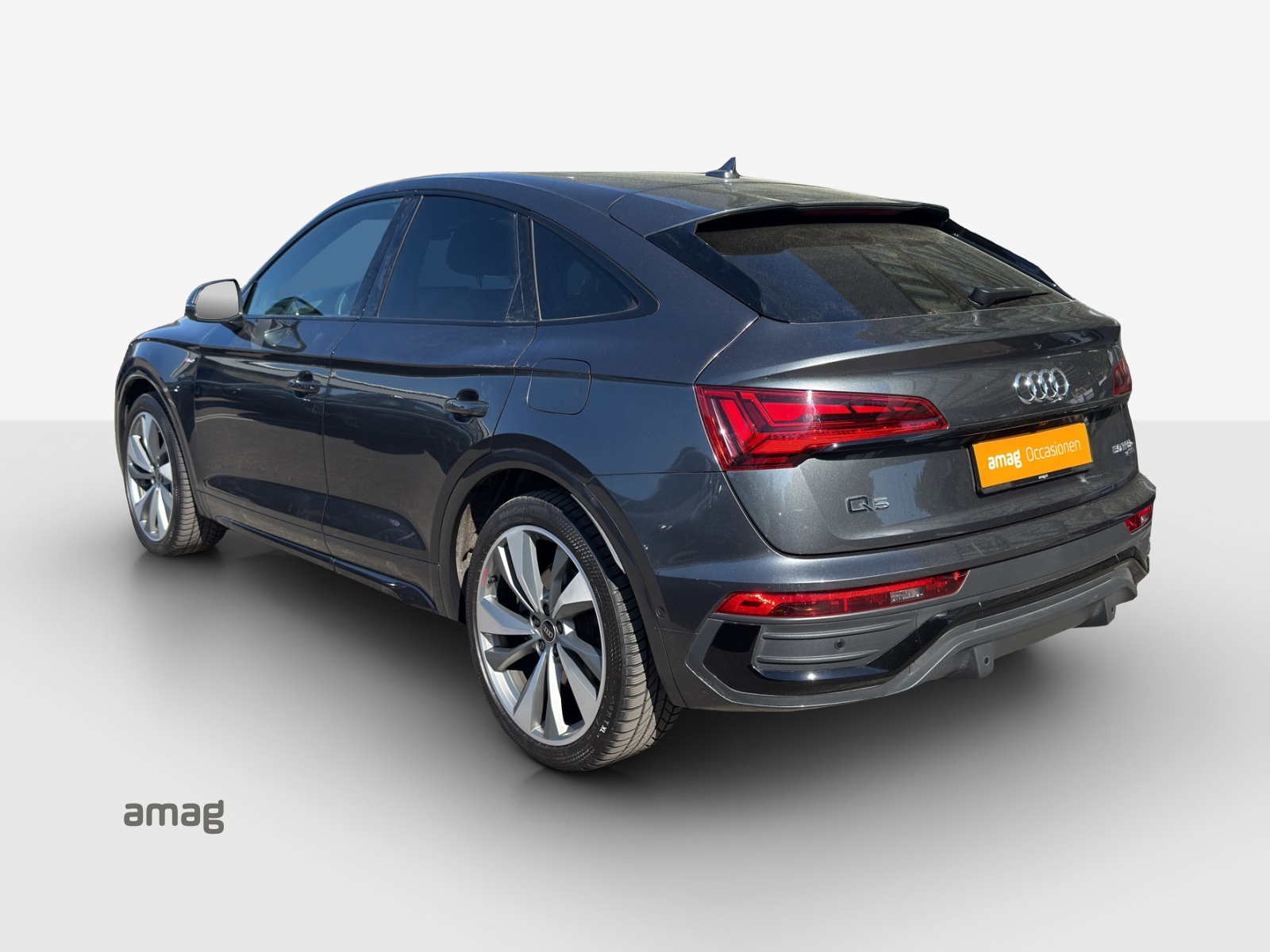 AUDI Q5 Sportback 50 TFSI e PHEV S line quattro S-tronic-image-2