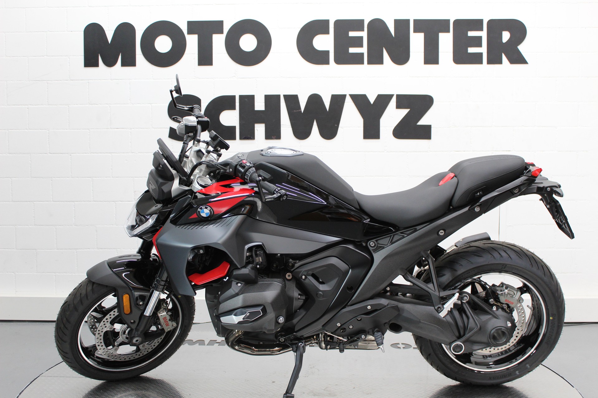 BMW R 1300 R-image-4