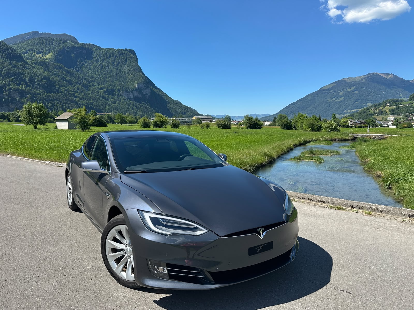 TESLA Model S Maximale-Reichweite