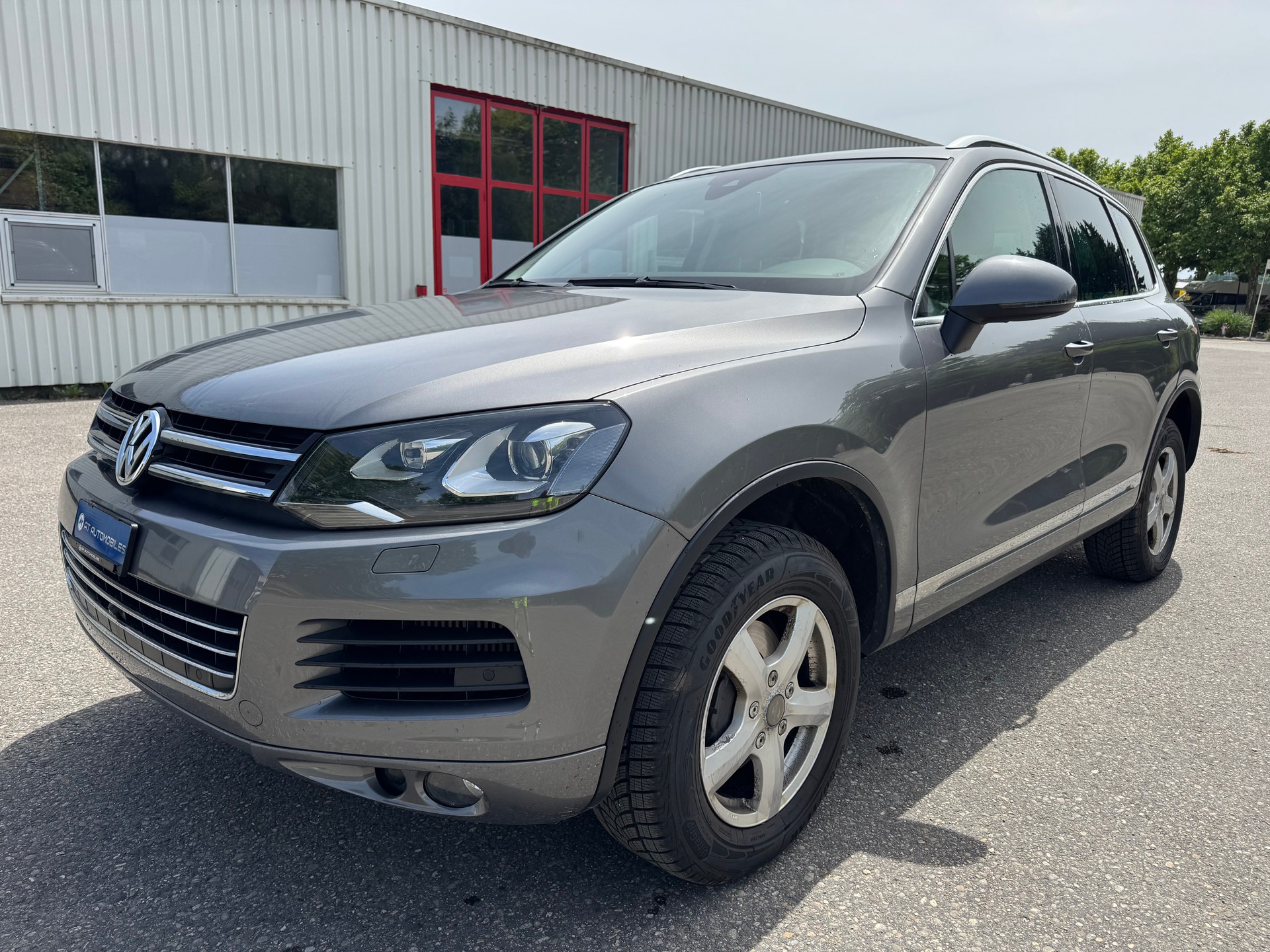 VW Touareg 3.0 TDI BlueMotion Technology Tiptronic-image-0